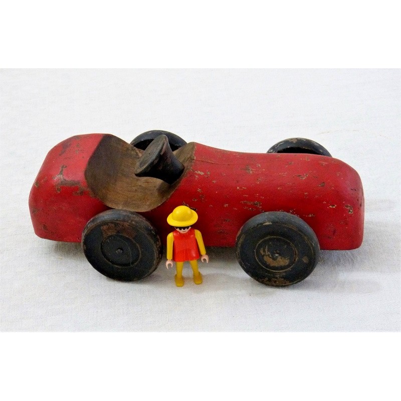 Voiture-jouet vintage en bois