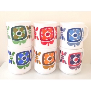 Mugs Arcopal Mobil vintage