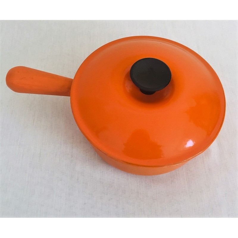 Casserole avec couvercle Le Creuset en fonte émaillée orange Années 70