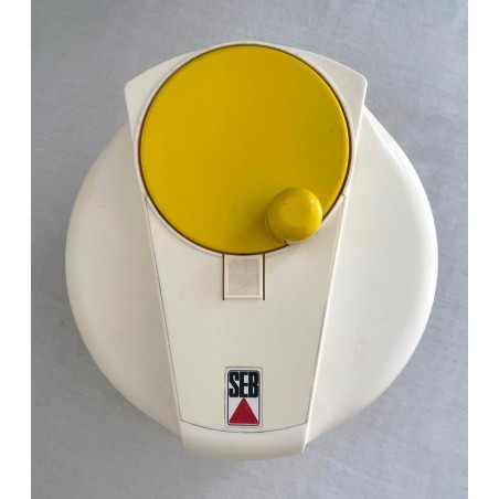 Essoreuse à salade 26 cm rétractable Carbest | Ustensile compact pour
