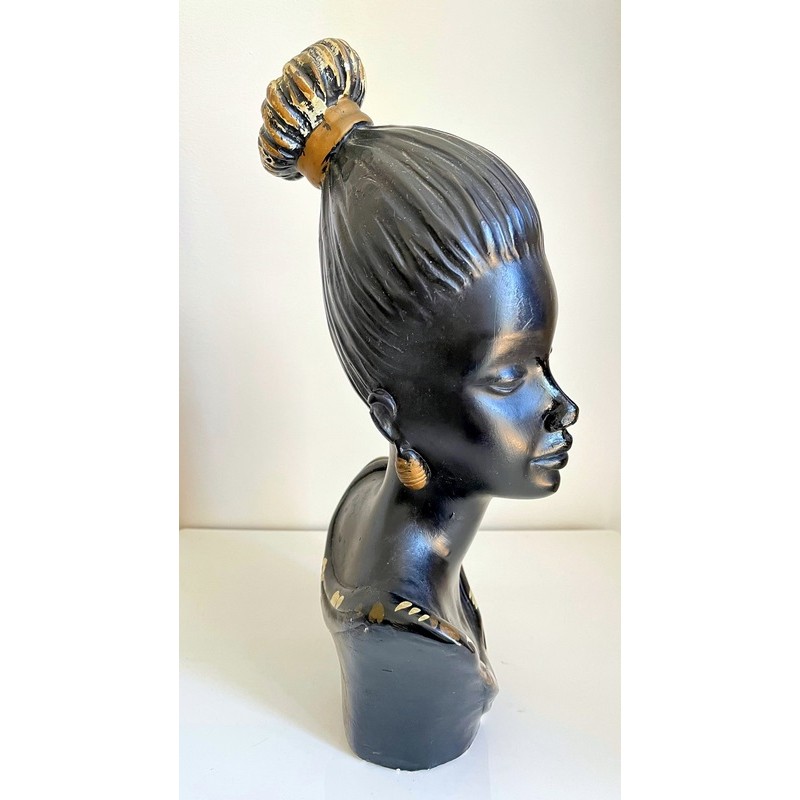 Buste en plâtre des années 1930 d'une femme africaine par C. Andrea