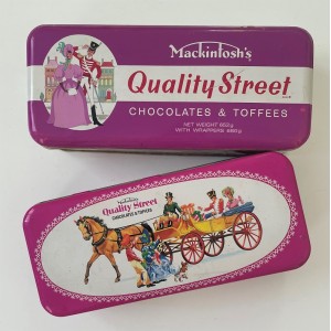 Boite fer Quality Street...