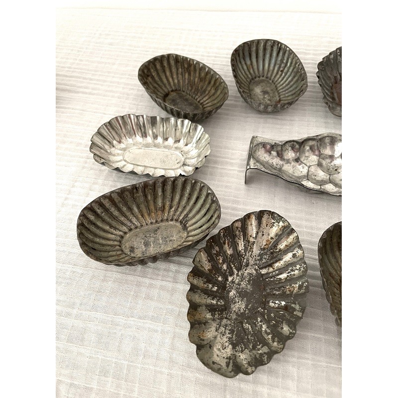 34 Anciens Petits Moules à Gâteaux Mignardises