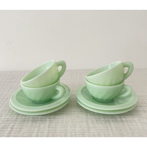 4 anciennes tasses en...