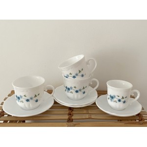 4 tasses ARCOPAL Myosotis 80's