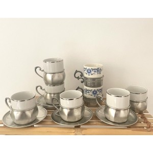 Tasses porcelaine sur...